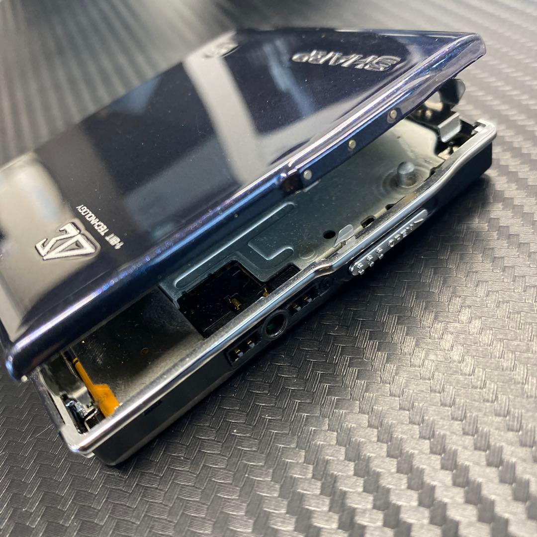 SHARP ポータブルMDプレーヤー　MD-DS70-B 1BIT ジャンク品