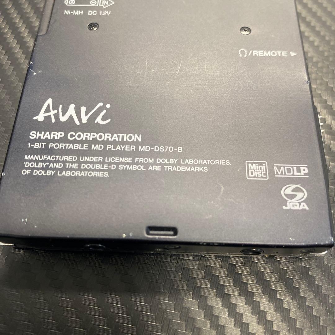 SHARP ポータブルMDプレーヤー　MD-DS70-B 1BIT ジャンク品