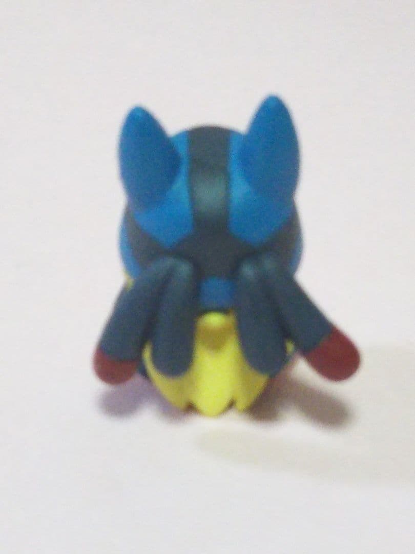 ポンチョを着たピカチュウコレクション