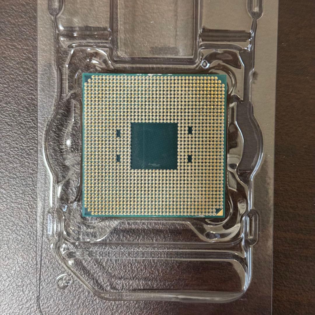 CPU AMD Ryzen 7 3700X