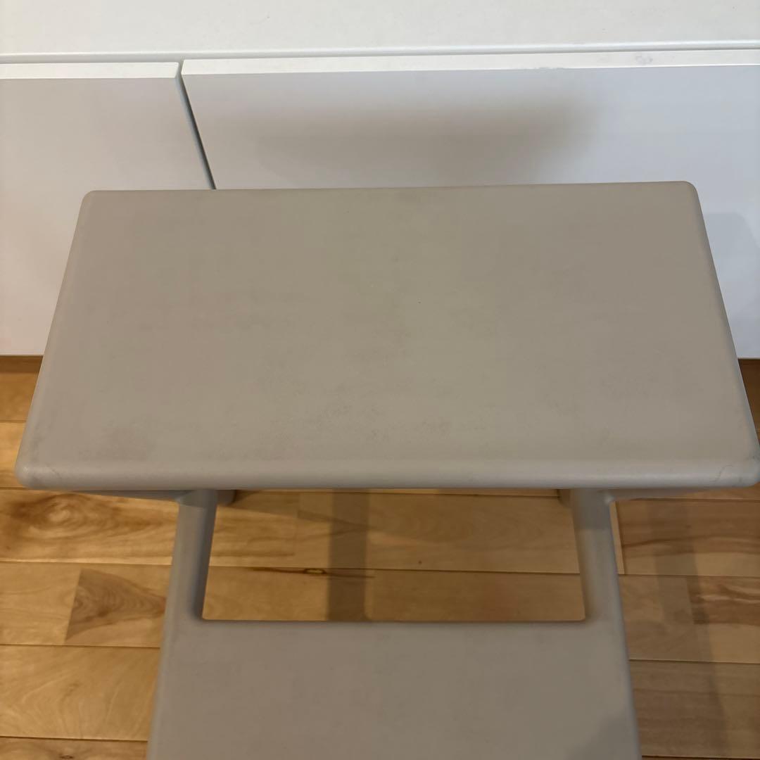 IKEA 廃盤品 メステルビー グレージュ ステップスツール 踏み台
