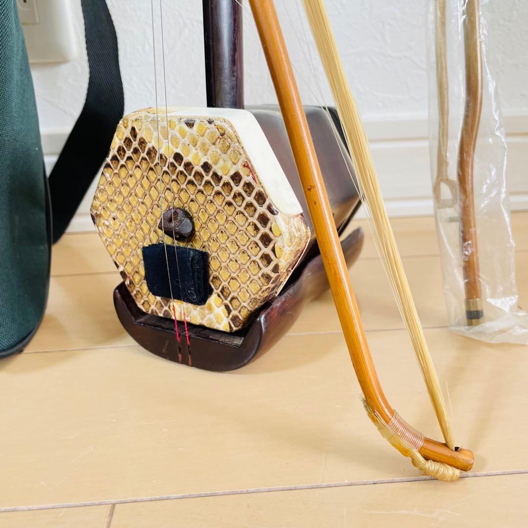 【美品】二胡 蘇州琴藝 中国楽器 中国民族楽器 ケース付き