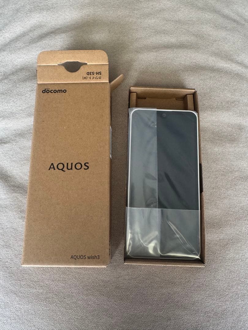 AQUOS wish3 SH530 ホワイト　新品未使用　simフリー