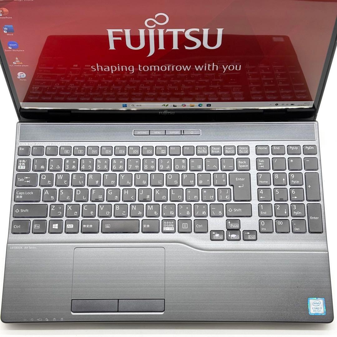 富士通ノートパソコン 9世代Core i7 32GB SSD1TB 高精細液晶