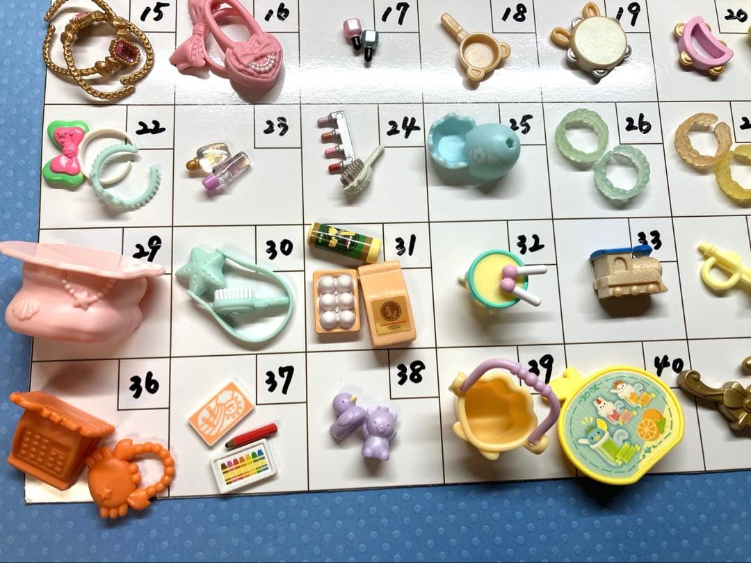 シルバニア　新品小物① 各¥150