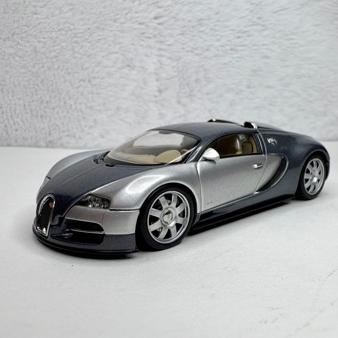 オートアート ブガッティ EB 16.4 ヴェイロン 1/43 シリアルNo付き