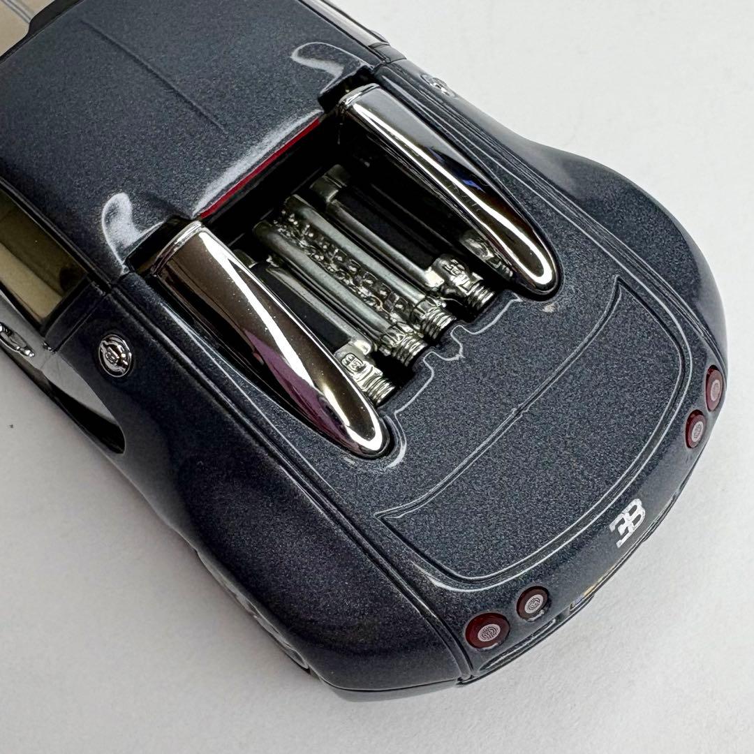 オートアート ブガッティ EB 16.4 ヴェイロン 1/43 シリアルNo付き