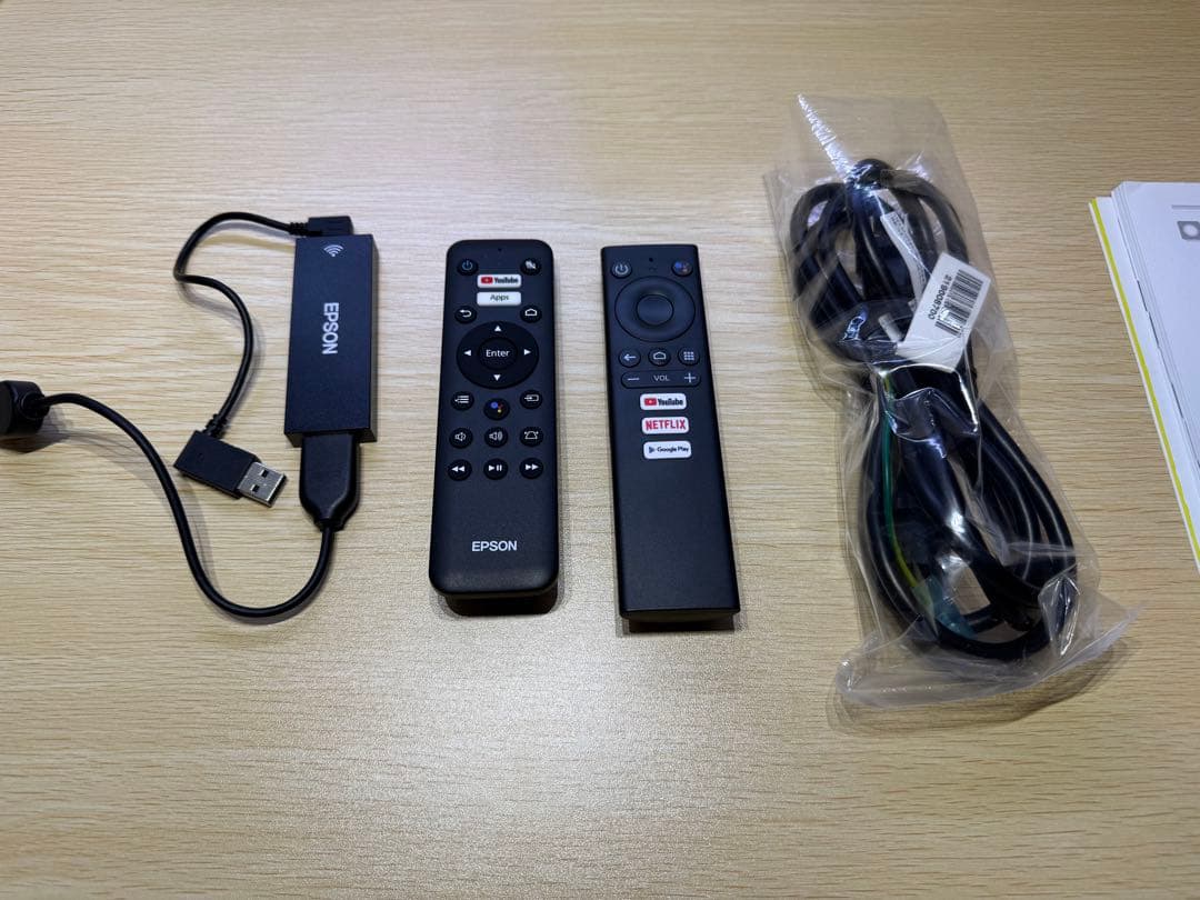 EPSON EH-LS500B プロジェクター本体