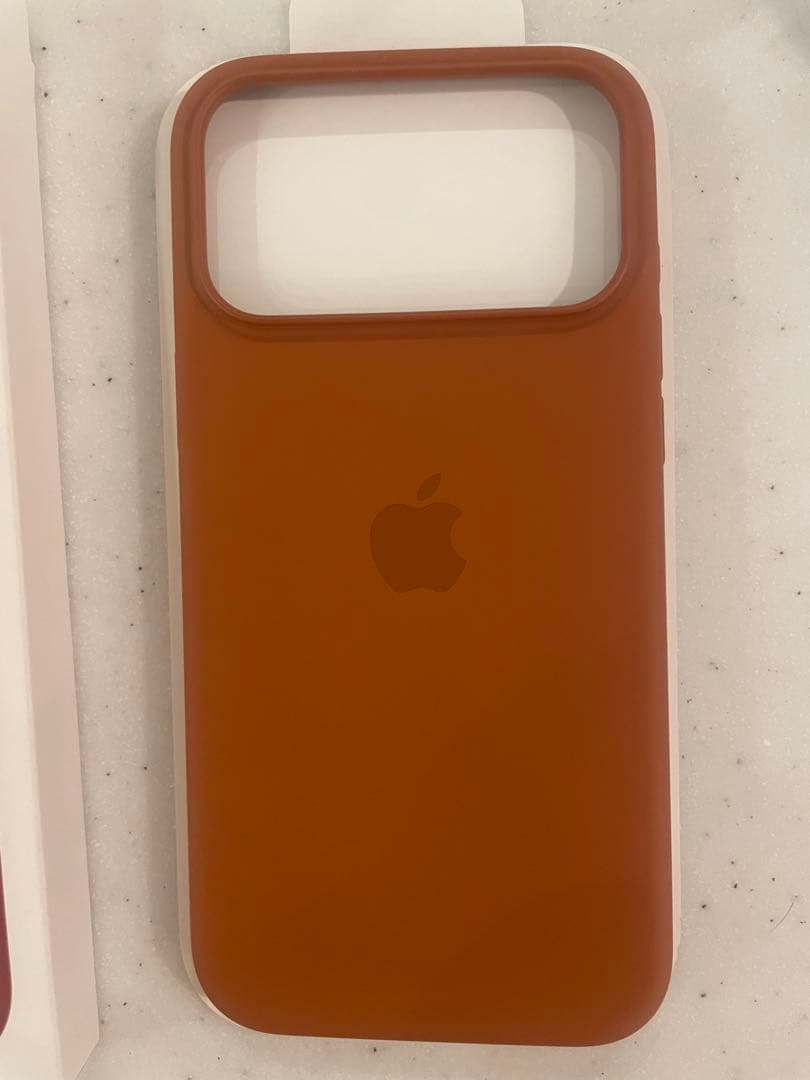 即購入可iPhone 17 Pro Max シリコンケース オレンジ