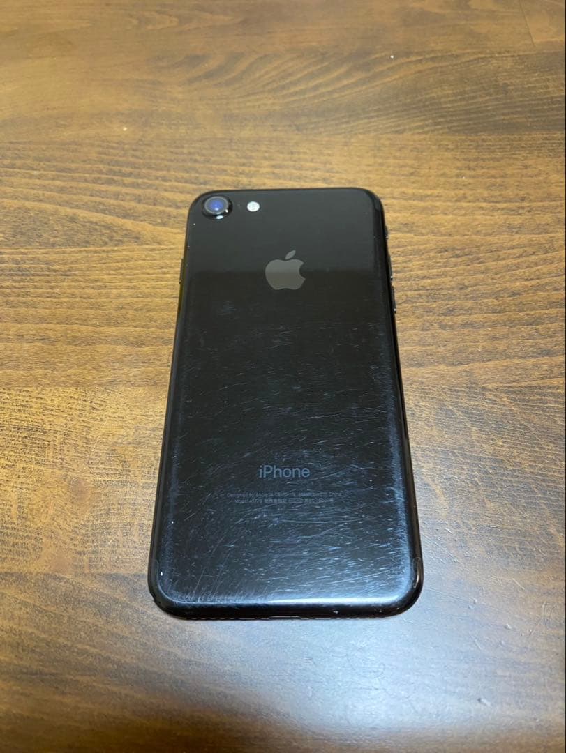 Apple iPhone 7 ブラック 使用感あり
