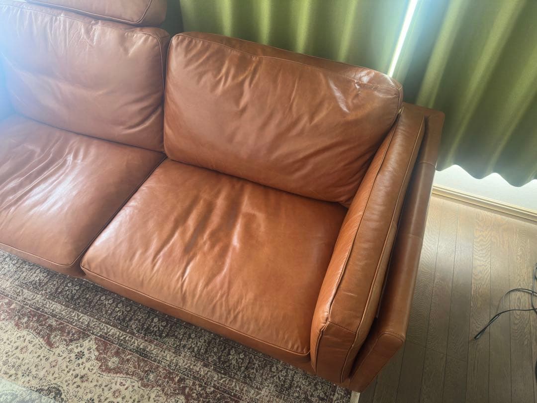 アクタス DUBBEL 革ソファ ヘッドレスト付き