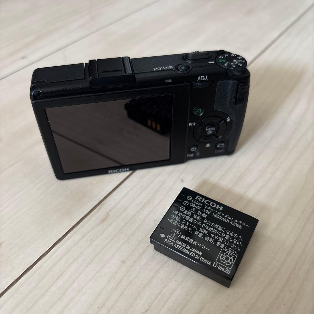 美品（即決の場合値下げ可能）RICOH GRⅢ DIGITAL コンパクトカメラ
