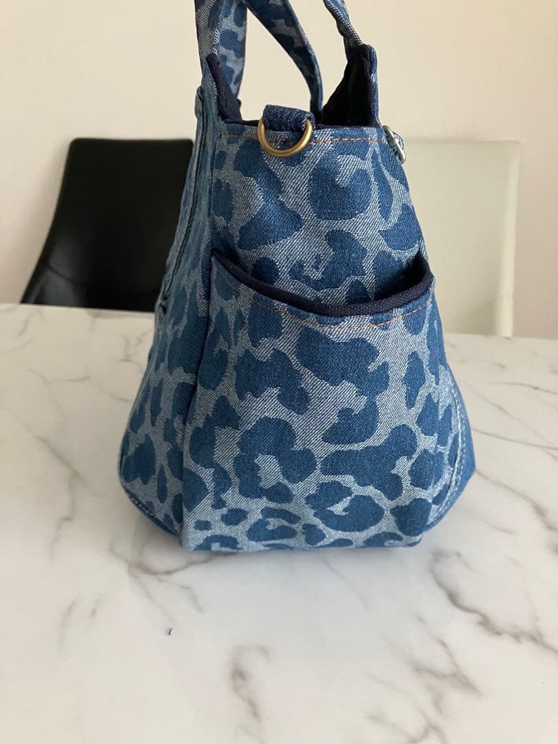 657大きめヒョウ柄デニムリメイクバック　ハンドメイド