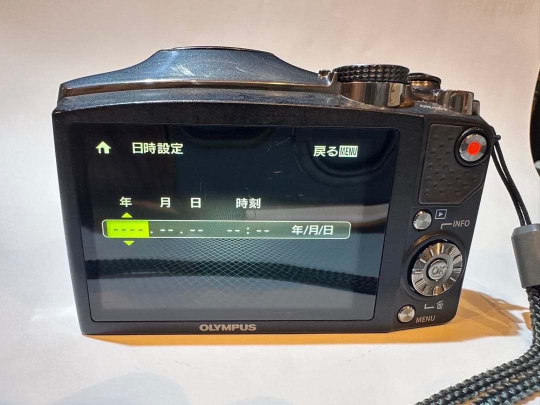 OLYMPUS SZ-31MR 16MEGAPIXEL中古