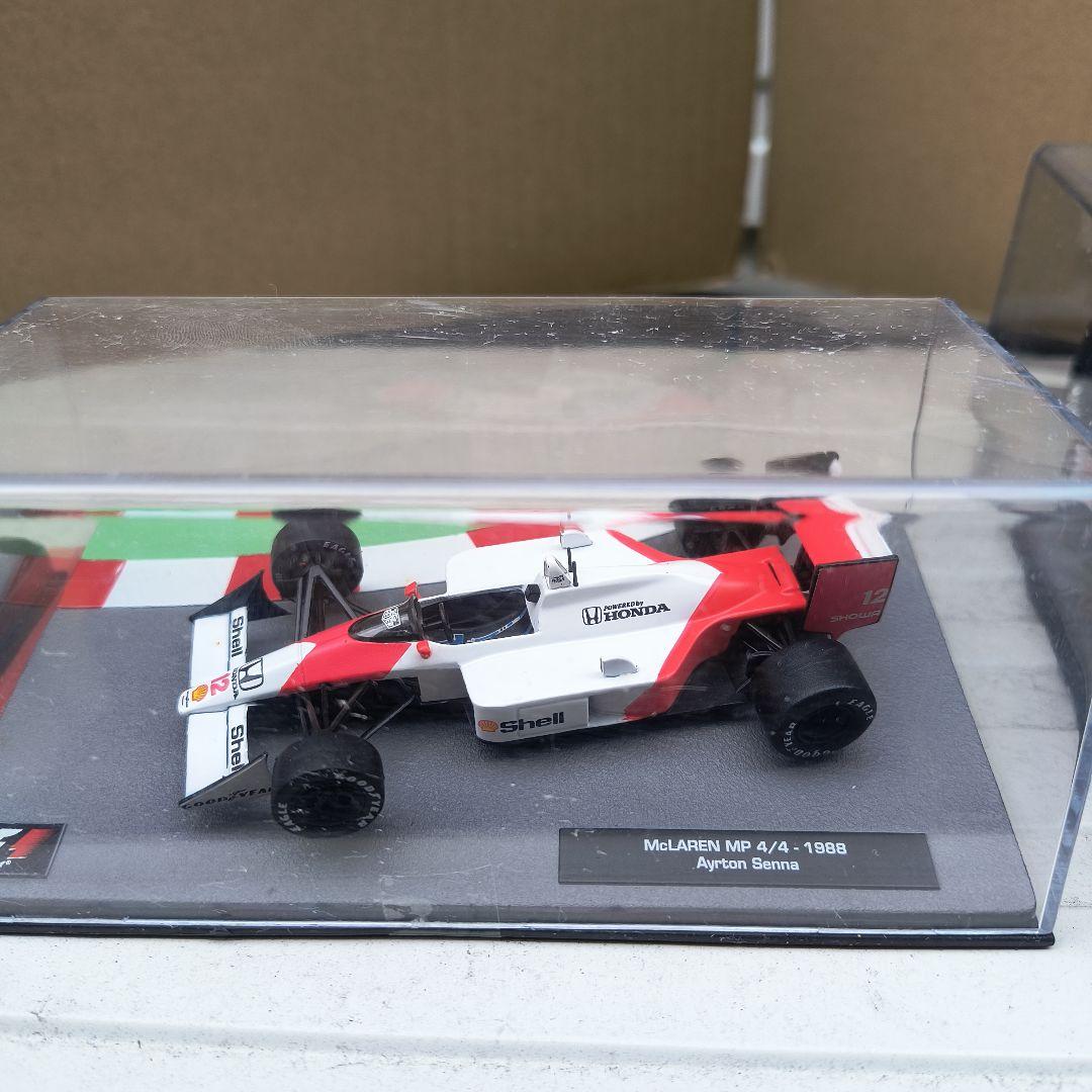 Ferrari F1 2000 & McLaren MP4/4 ミニカーセット