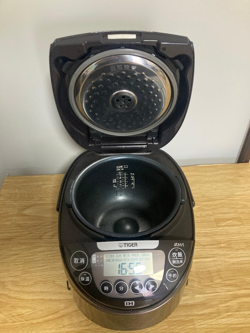 2023製 TIGER JPW-D100 タイガー 焼きたて 炊飯器 ジャー