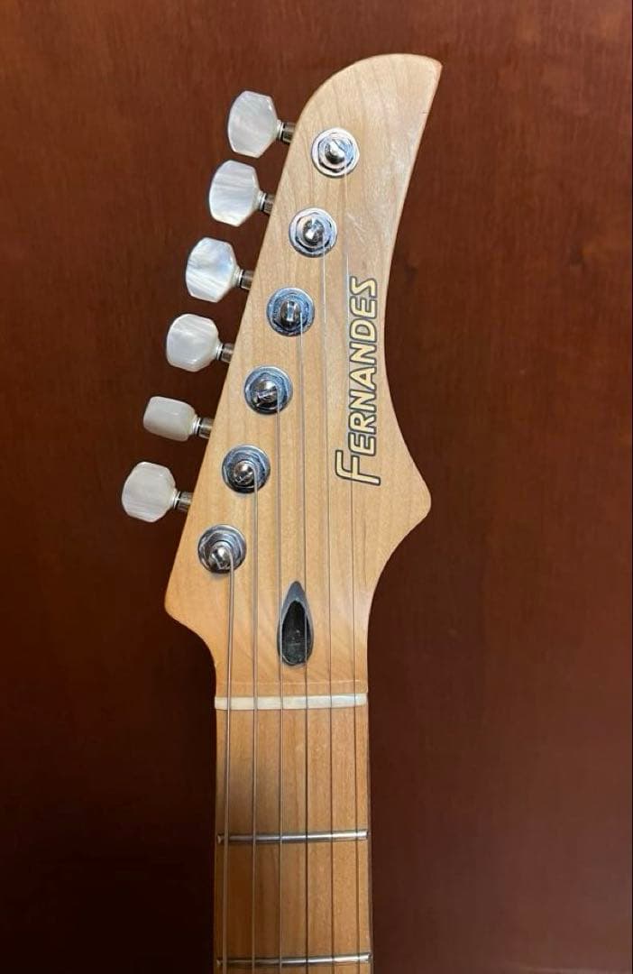 FERNANDES Regulus youモデル（Janne Da Arc）