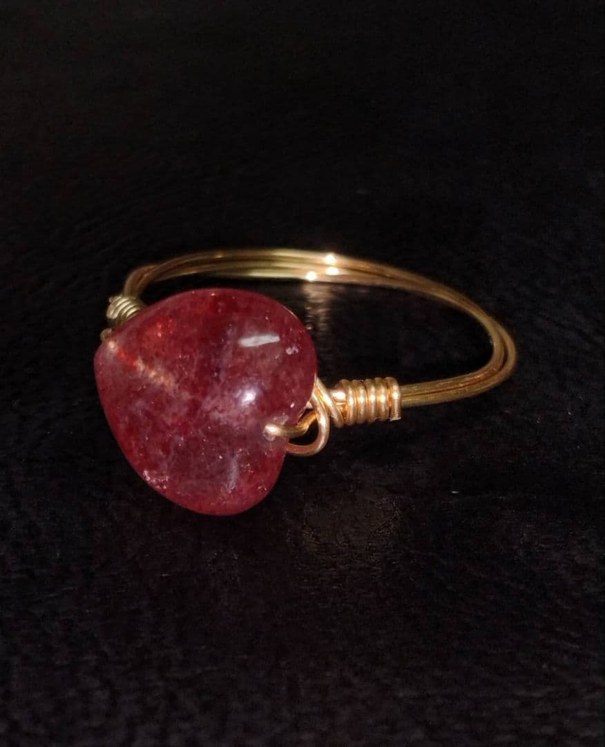 Kgf14 希少石 天然石 アフリカ産 ストロベリークォーツ リング