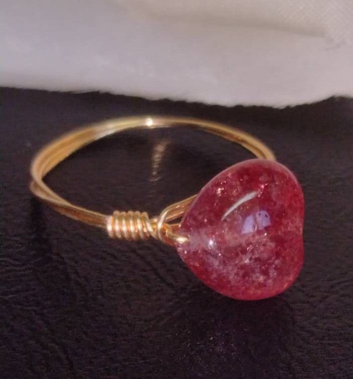 Kgf14 希少石 天然石 アフリカ産 ストロベリークォーツ リング