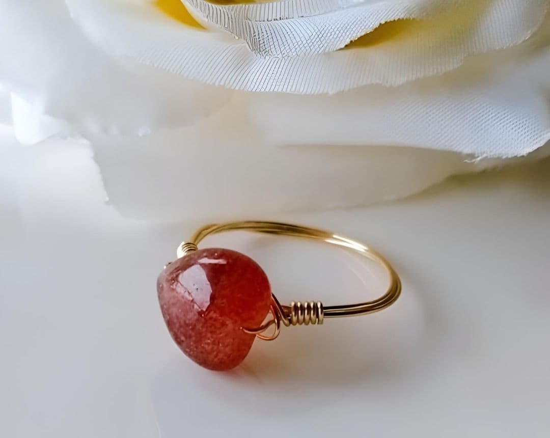 Kgf14 希少石 天然石 アフリカ産 ストロベリークォーツ リング