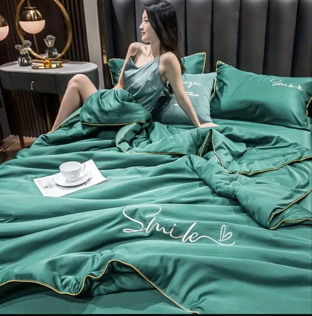 ✨【プレミアムサテン調ブランケット – “Smile”エディション】✨