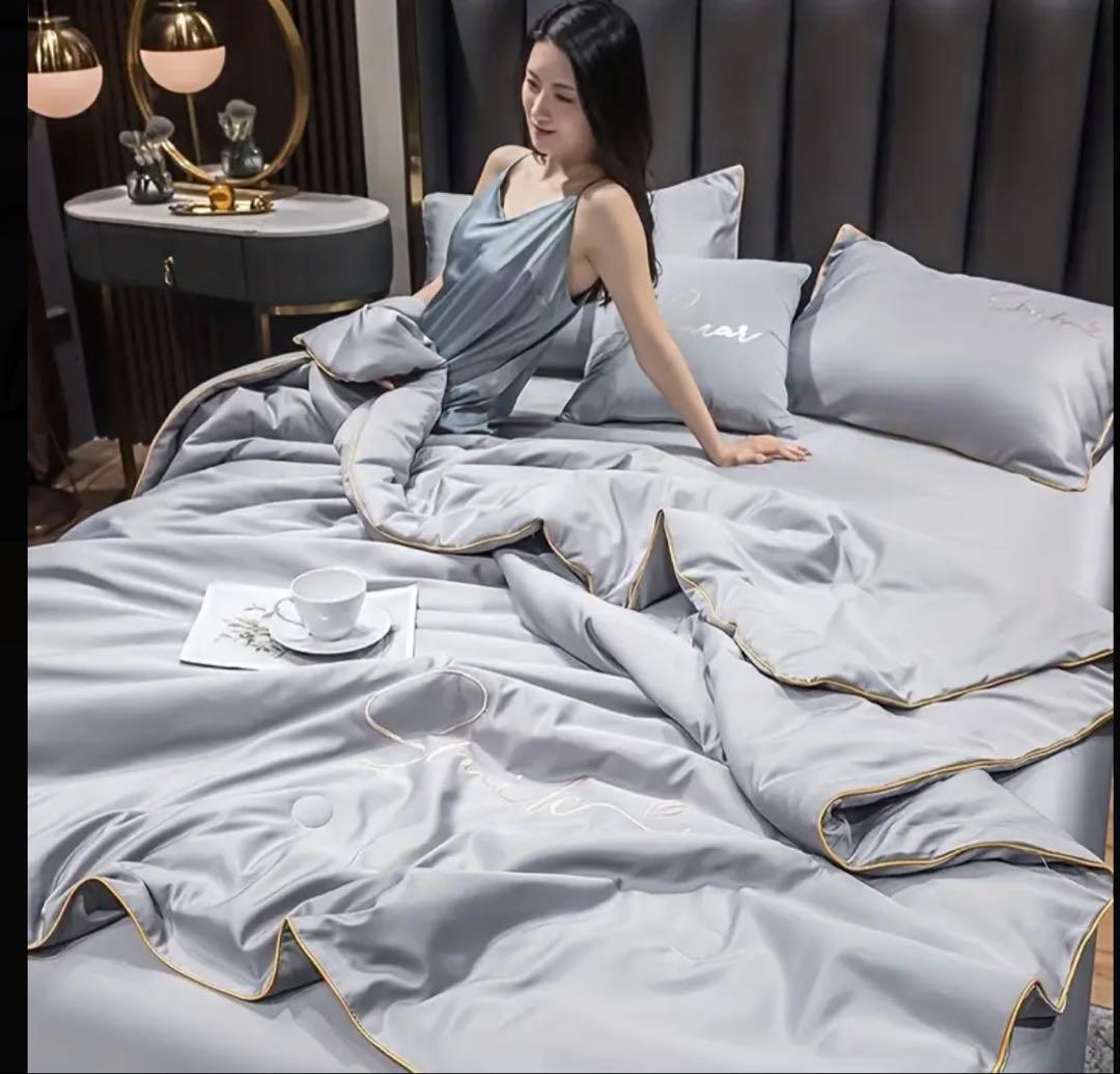 ✨【プレミアムサテン調ブランケット – “Smile”エディション】✨