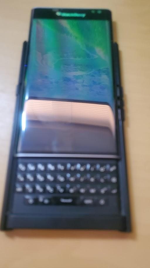 美品 BlackBerry PRIV　スライド式キーボードスマホ　ブラックベリー