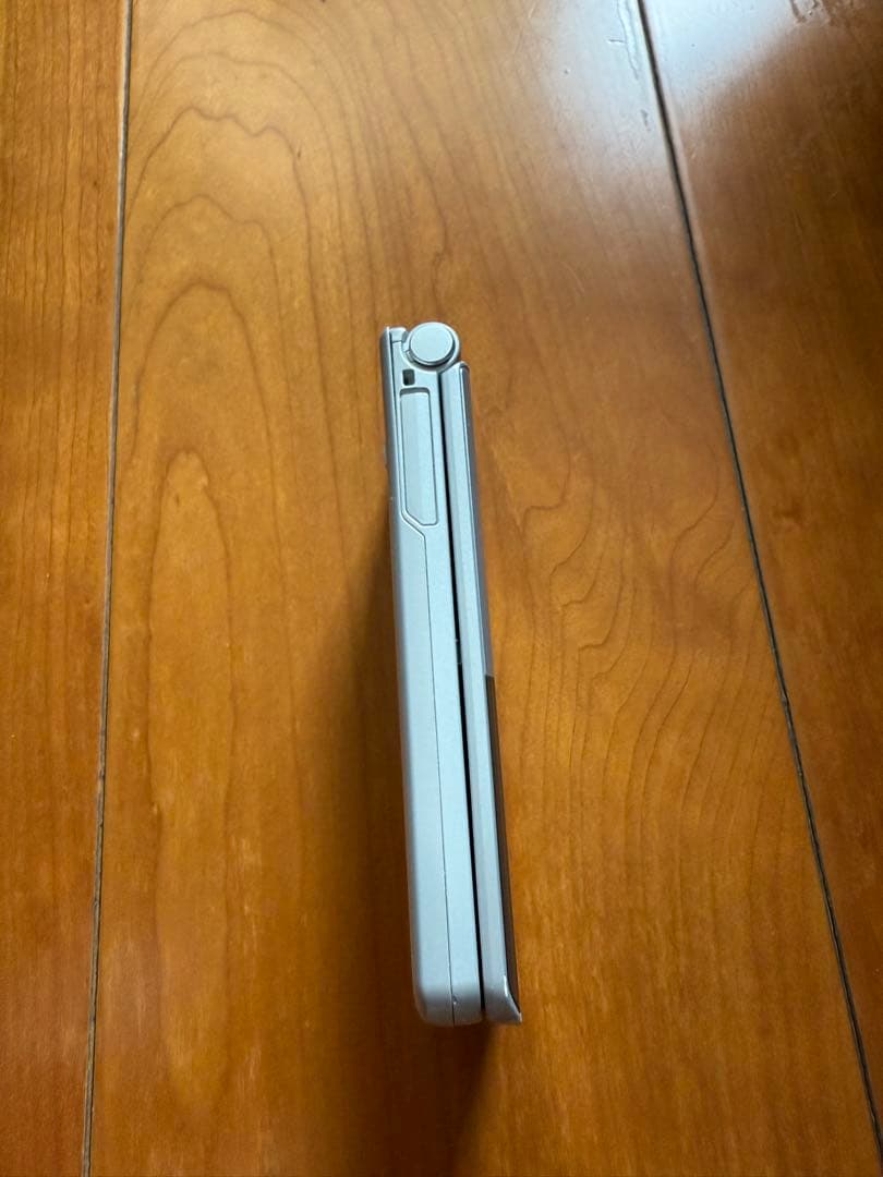 ドコモ arrows F-03L シルバー NTTドコモ純正 卓上ホルダF49