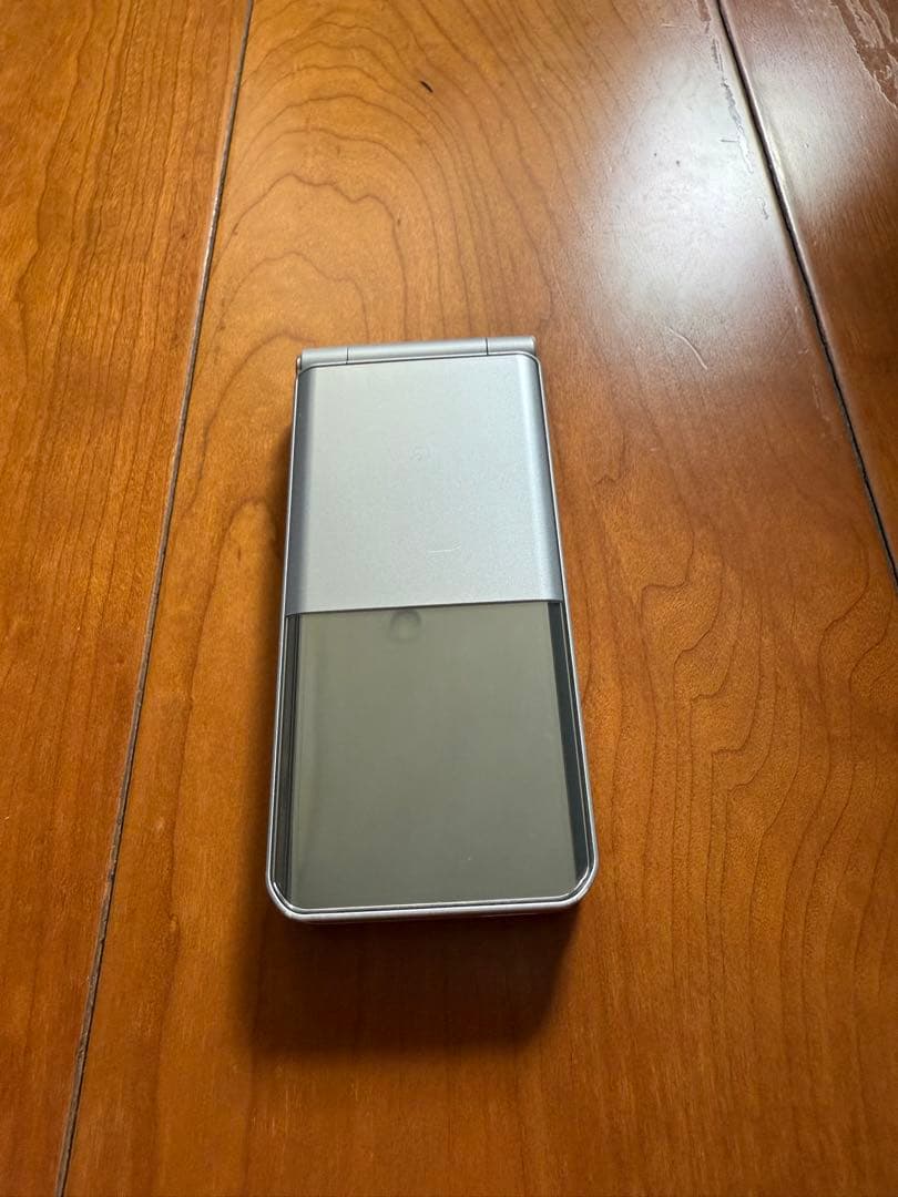 ドコモ arrows F-03L シルバー NTTドコモ純正 卓上ホルダF49