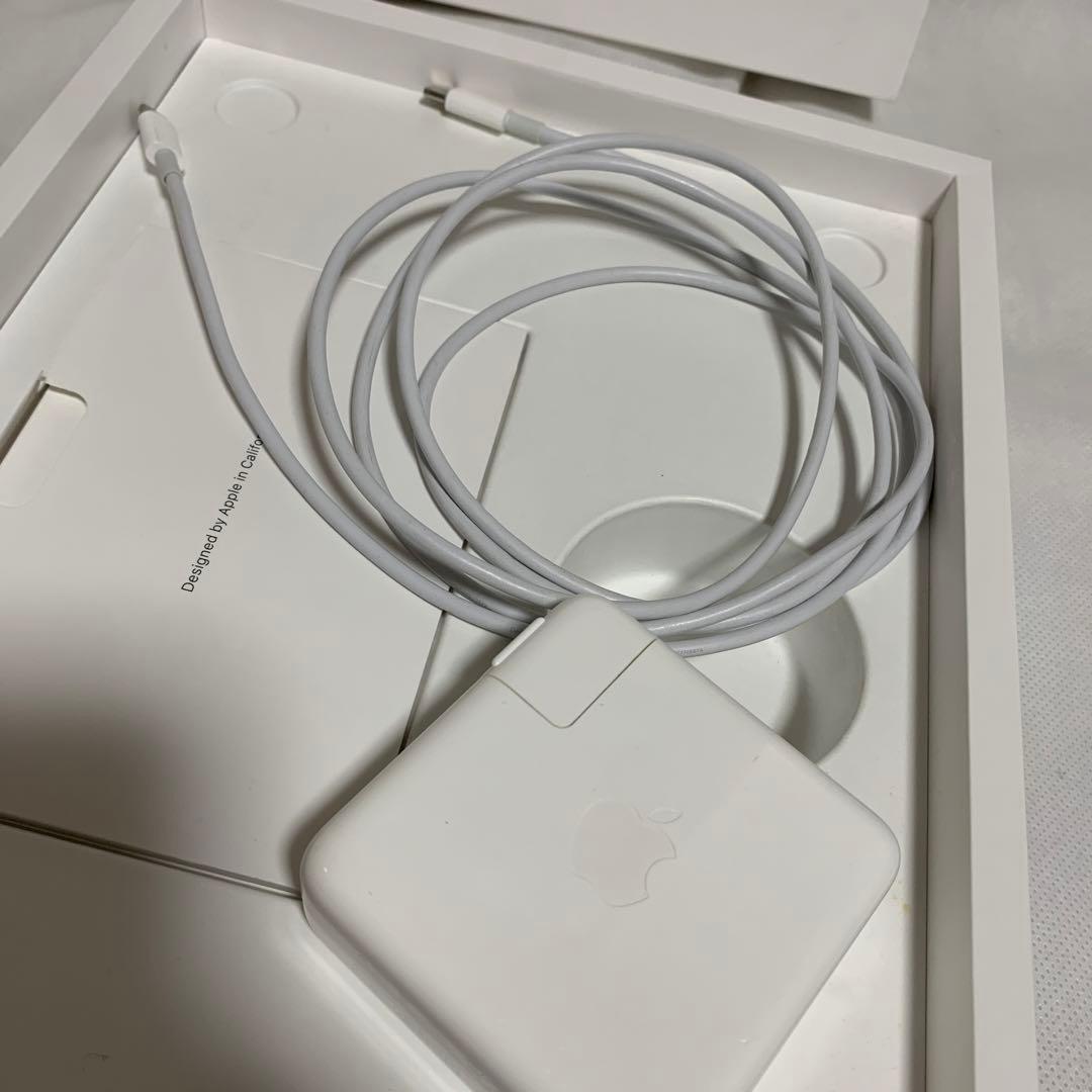 Macbook Pro 13インチ intel 32GBメモリ 2TBストレージ