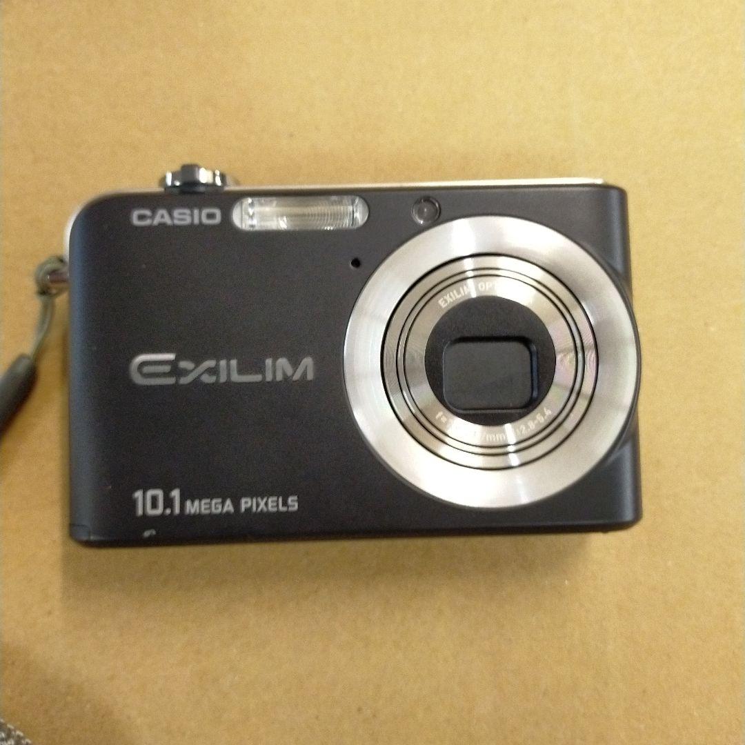 CASIO EXILIM EX-Z1000 デジカメ 電池2個。専用ケースつき