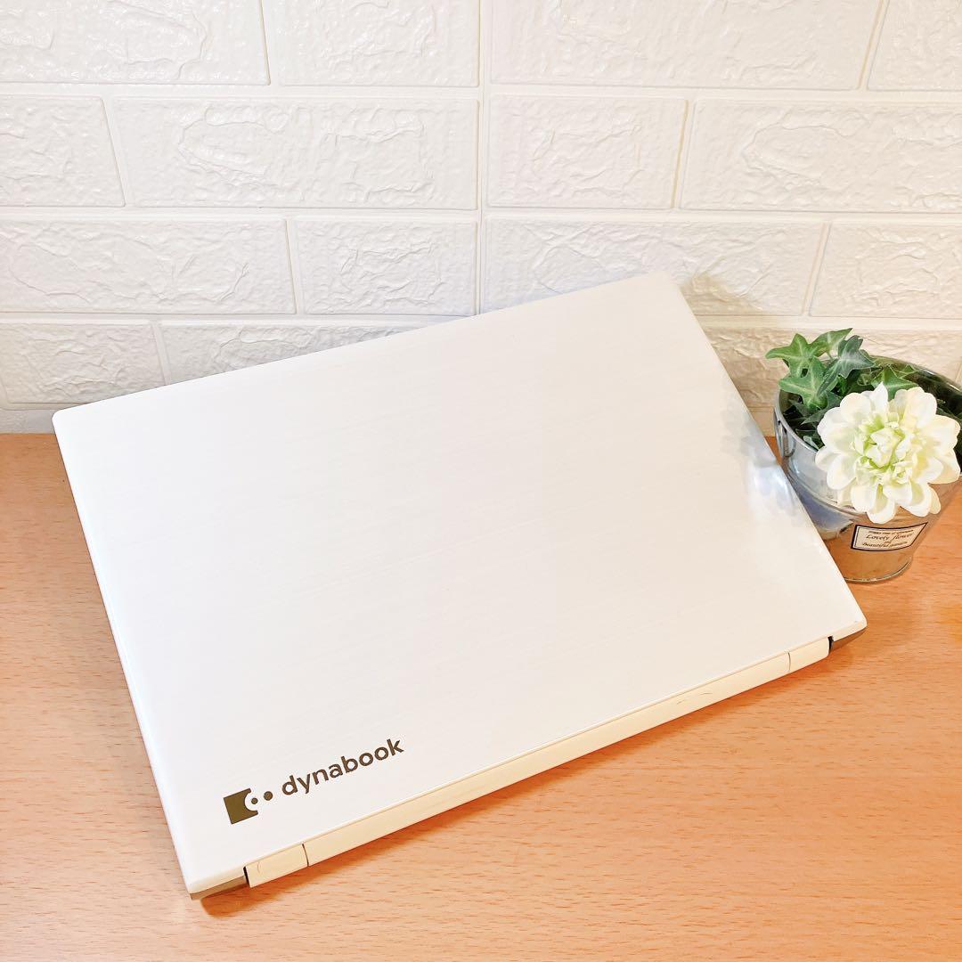 Windows11✨SSDで快適☘️大容量カメラ付すぐ使えるノートパソコン