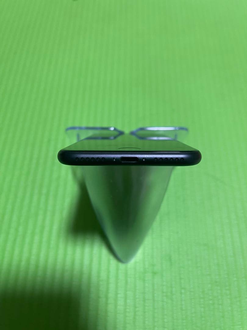 Iphone7 32GB ブラックSIMフリーバッテリー97%