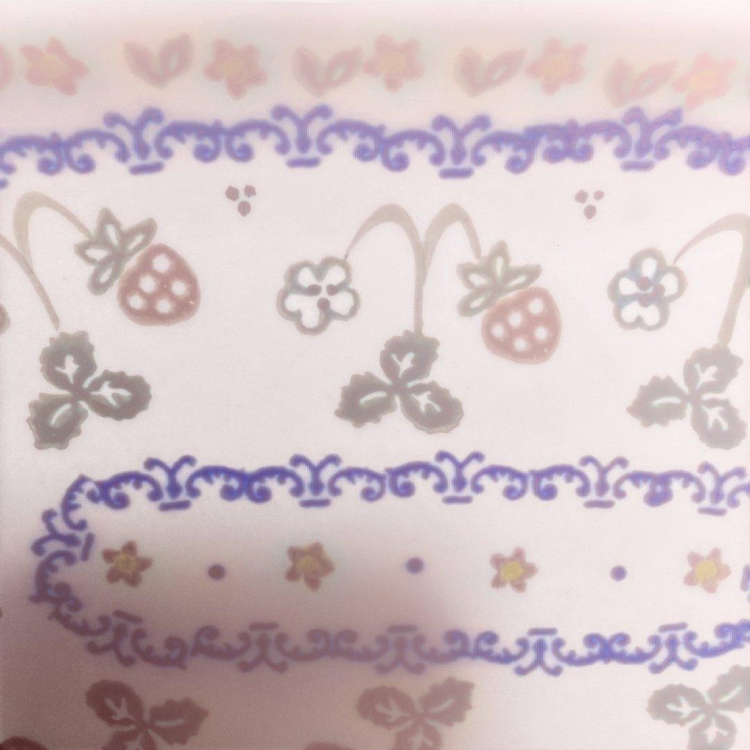 ポーリッシュポタリー　Vena ポーランド製 いちご模様皿