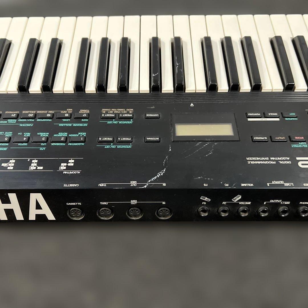 YAMAHA V2シンセサイザー / ヤマハ ヴィンテージ アナログ