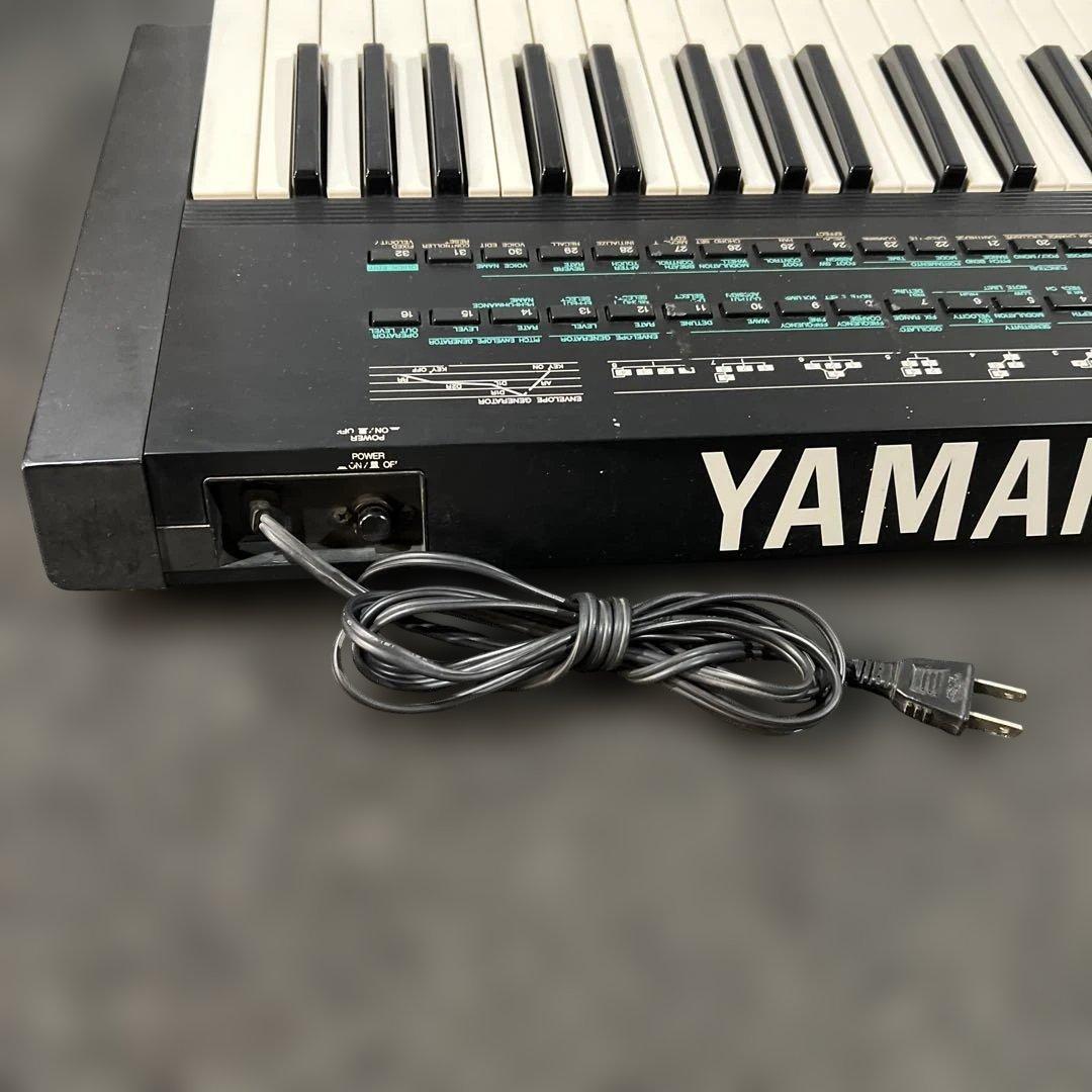 YAMAHA V2シンセサイザー / ヤマハ ヴィンテージ アナログ