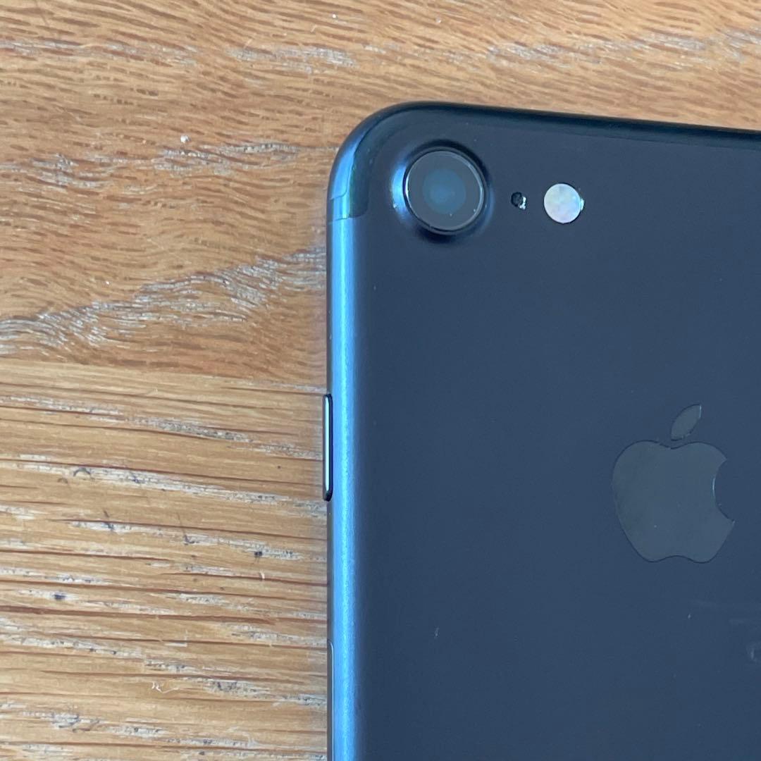 iPhone 7 ￼ 128 GB 匿名発送　最大充電74% SIMフリー