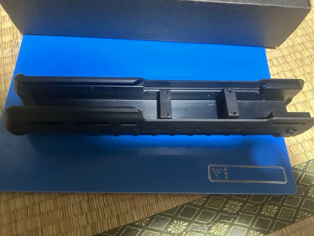 マグプル実物　ak用ハンドガード上下セット