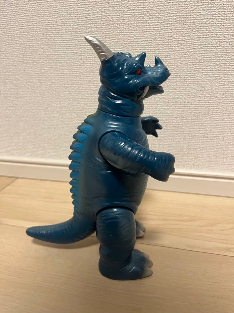 珍カラー パゴス ブルマァク 復刻 マルサン ウルトラマン ゴジラ 怪獣