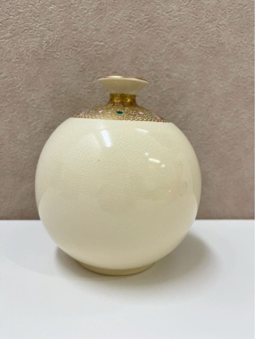 白薩摩 花瓶 金彩藤文 共箱付き 未使用品