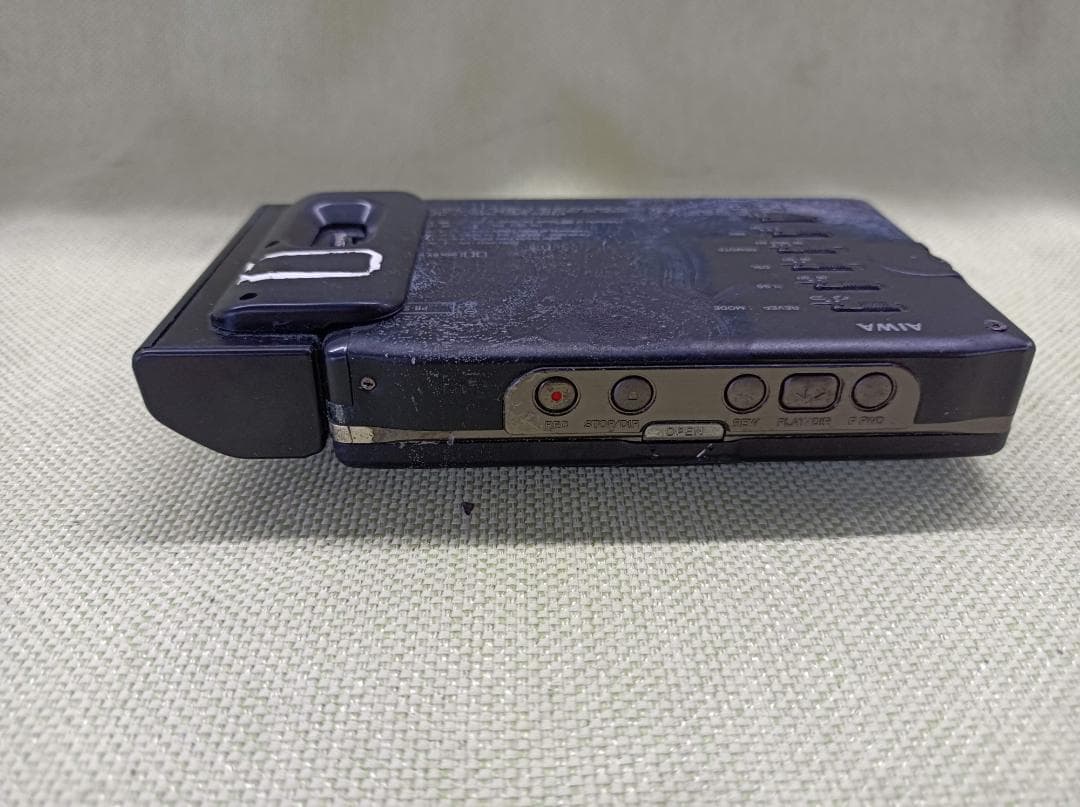 都《UDMBD》AIWA　HS-JX70　カセットプレーヤー　ジャンク