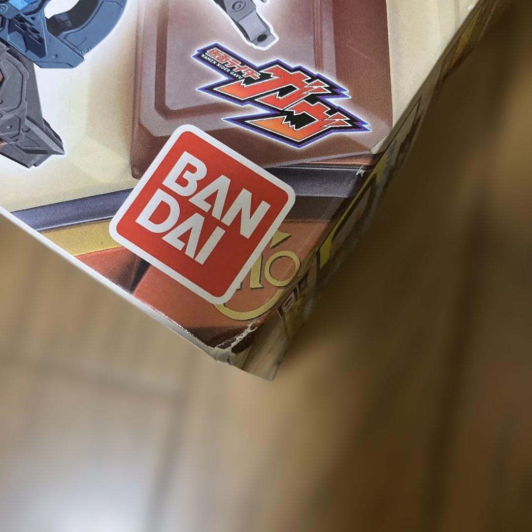 DX ヴァレンバスター　仮面ライダー　ヴァレン　ガヴ　ゼッツ