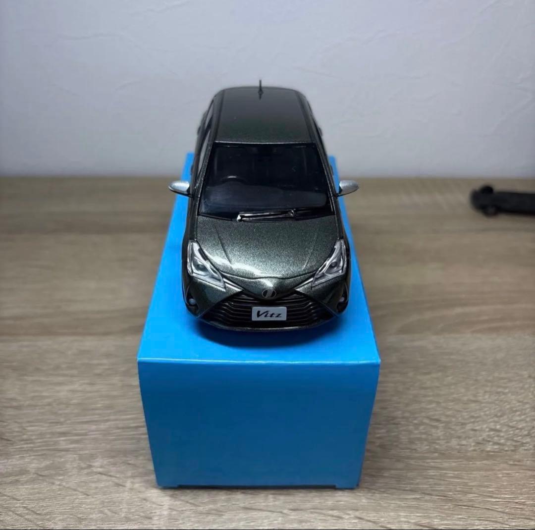 【2台セット】トヨタ ヴィッツ 1/30カラーサンプルミニカー 非売品
