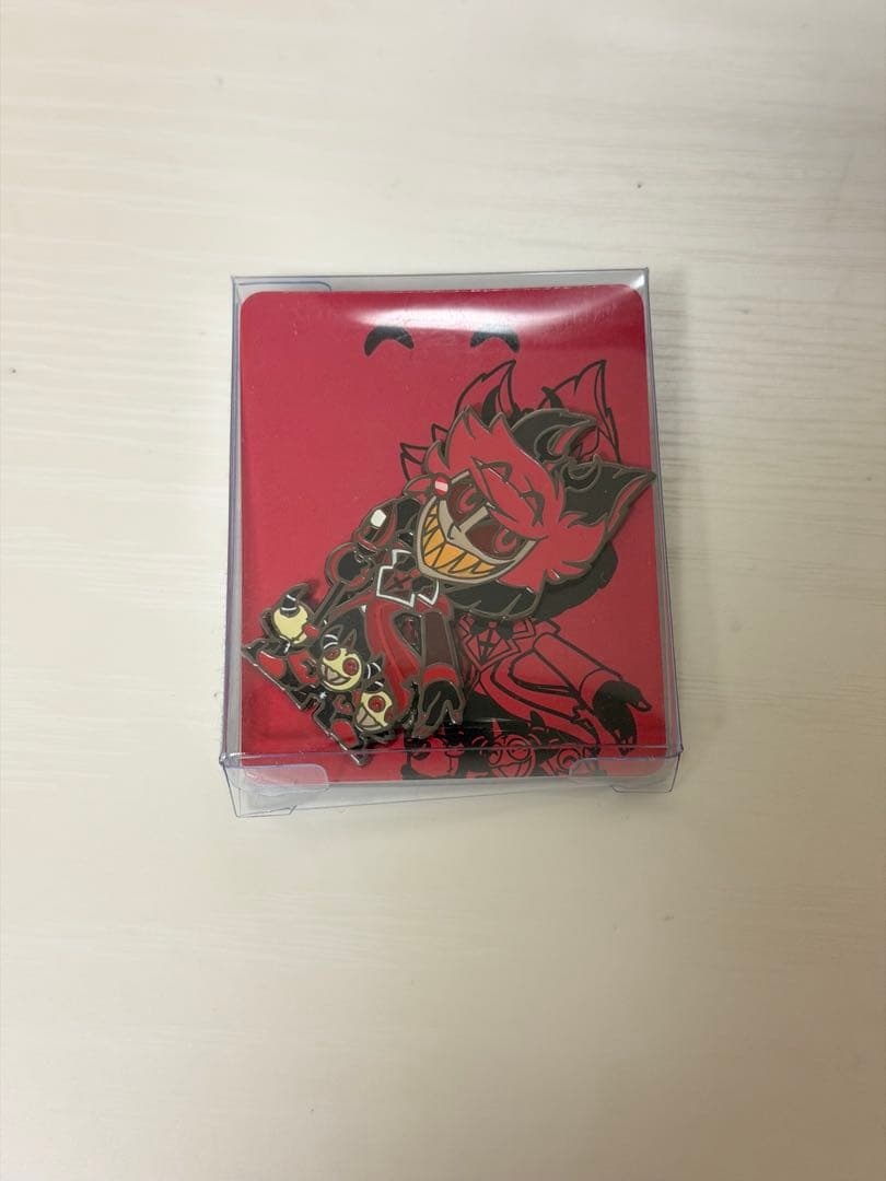 ハズビンホテル アラスター フィギュア ピンバッジ セット売り