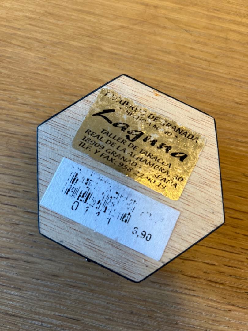 スペイン　グラナダ　土産　寄木細工　タラセア