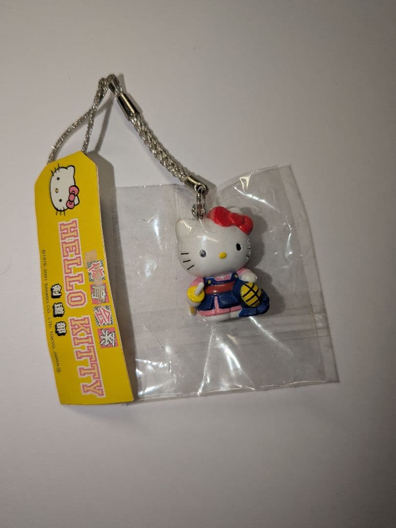 d*3様 体育会系 ストラップ 根付 ご当地キティ ハローキティ 3個セット