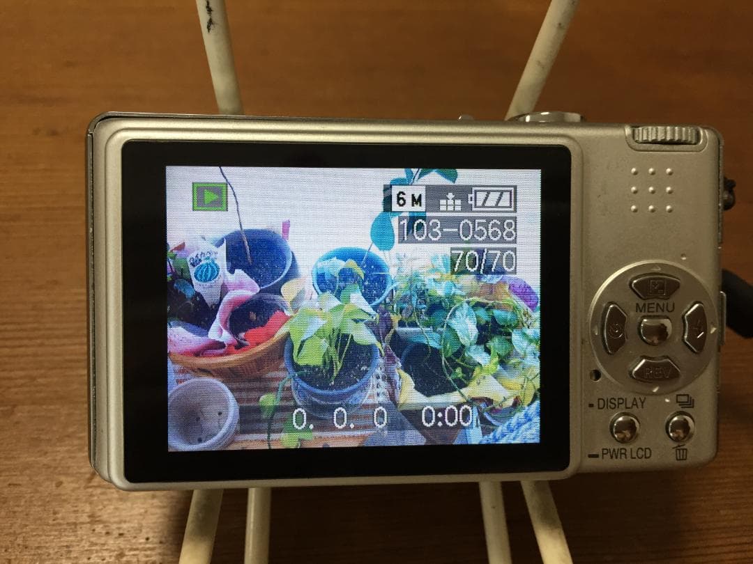 美品 撮影画像あり　Panasonic　DMC-FX9　付属品あり　動作良好