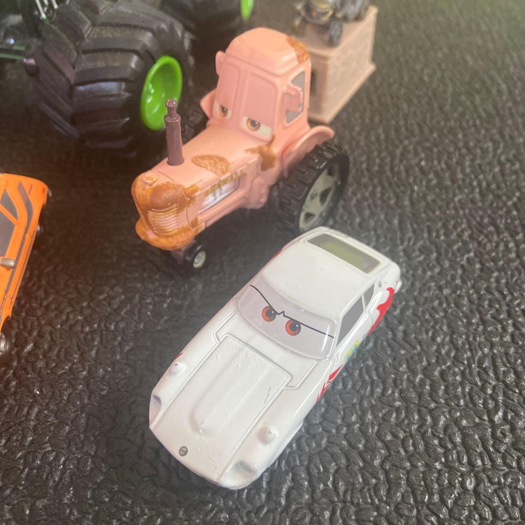 カーズ マテル　トミカ　ミニカー 7台