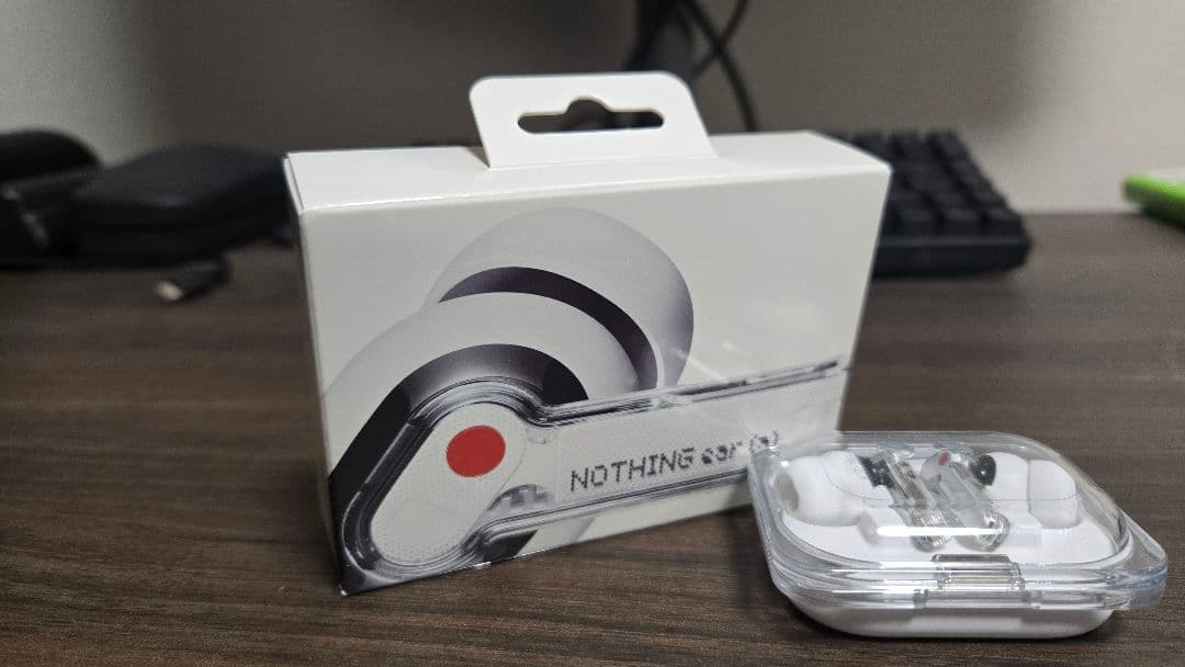 Nothing Ear (a) ホワイト　ワイヤレスイヤホン