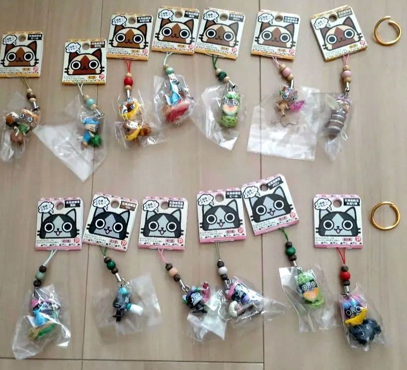 ご当地アイルー　ご当地メラルー　北海道限定　ビーズストラップ　未使用　未開封